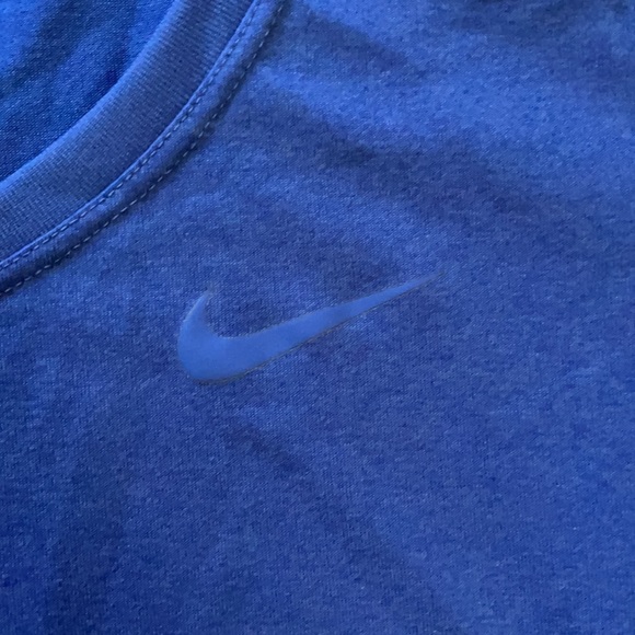 Nike Dri-Fit T-Shirt - Picture 2 of 3
